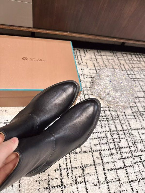 Boots leather women's фото 8