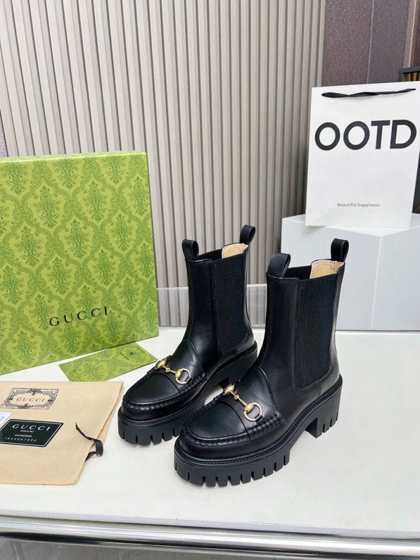 Boots leather women's фото 8