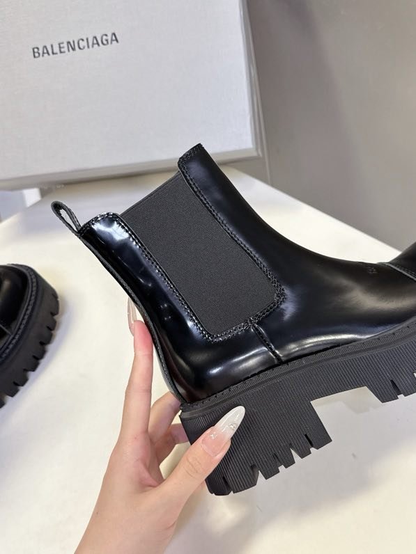 Boots leather women's фото 8