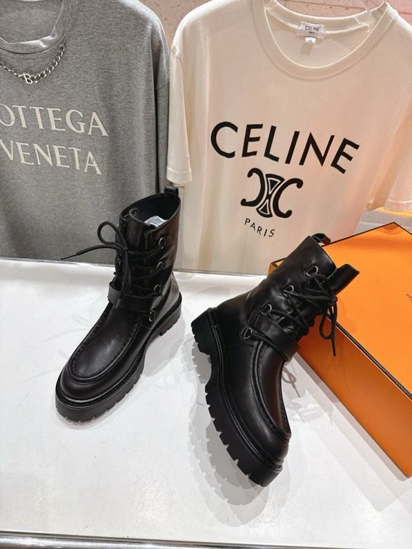 Boots leather women's фото 8