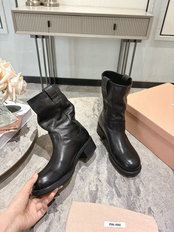 Boots leather women's фото 8