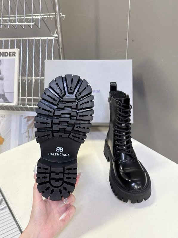 Boots leather women's фото 9