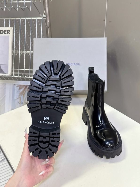 Boots leather women's фото 9