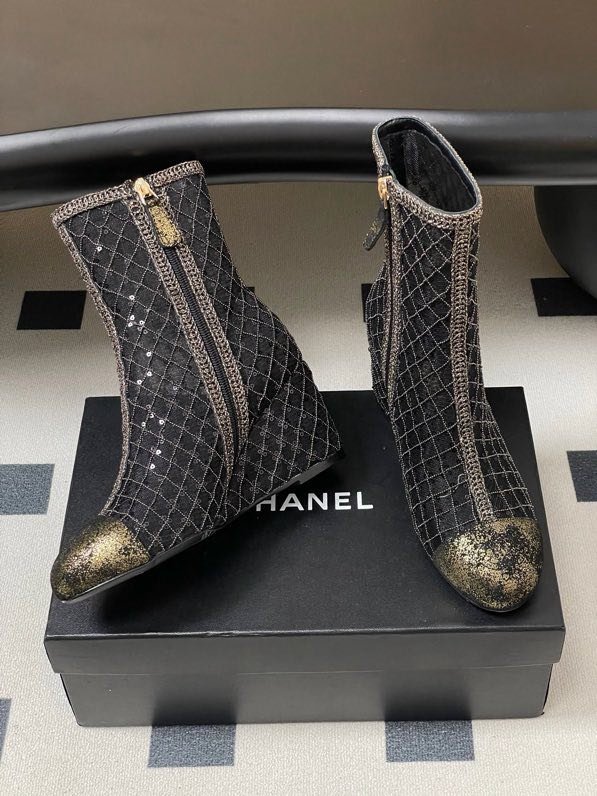 Ботинки кружевные женские 26B