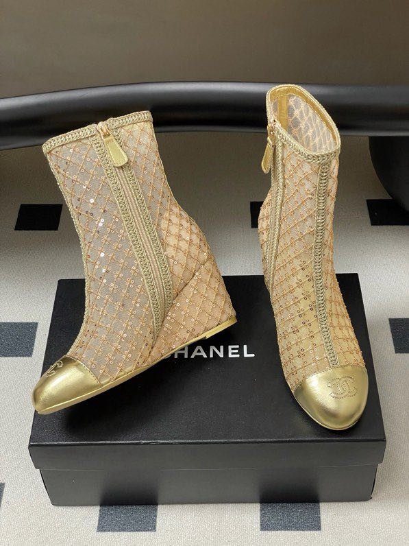 Ботинки кружевные женские 26B