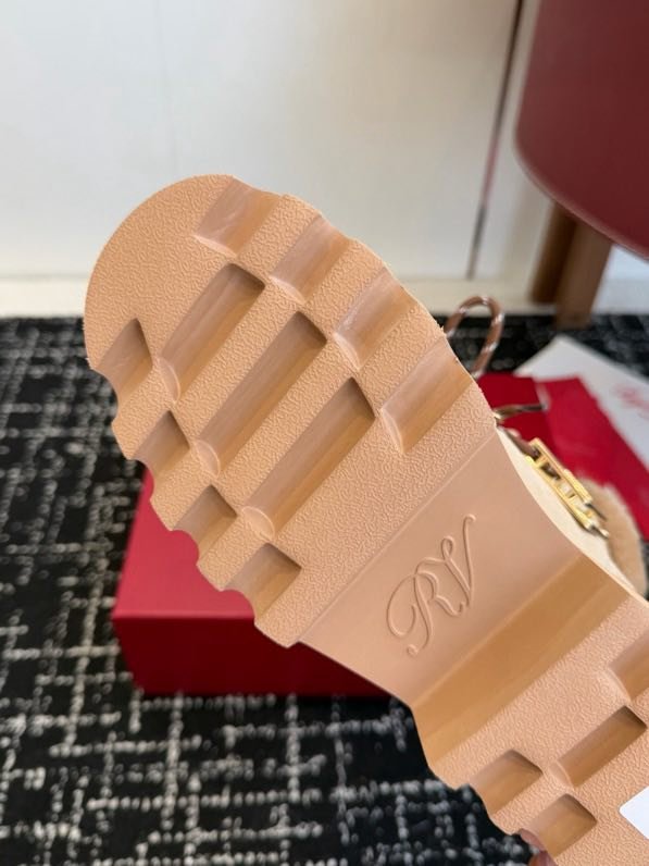 Ботинки меховые фото 5