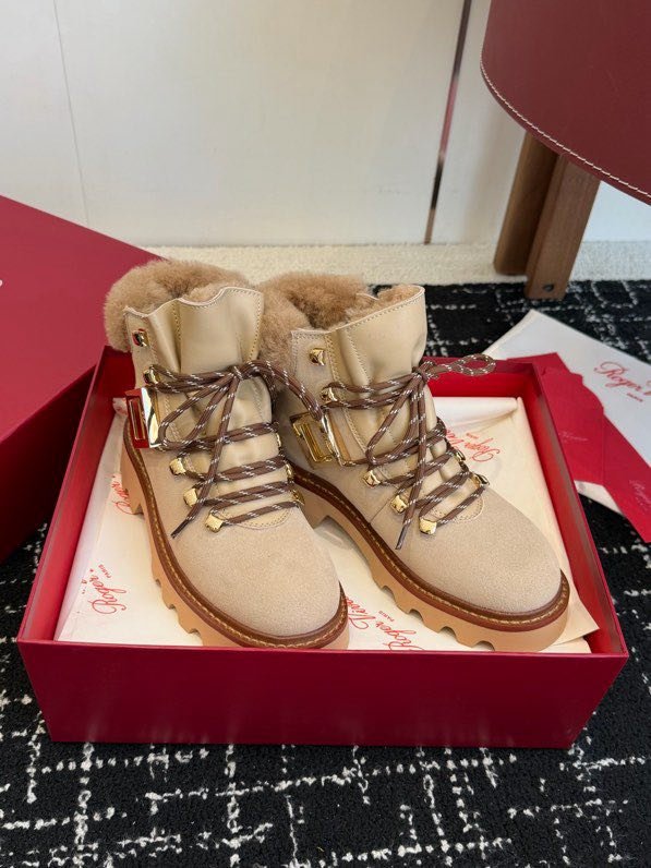 Ботинки меховые фото 6