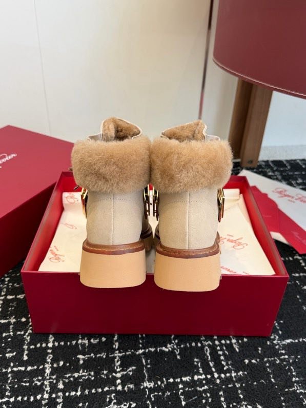 Ботинки меховые фото 7