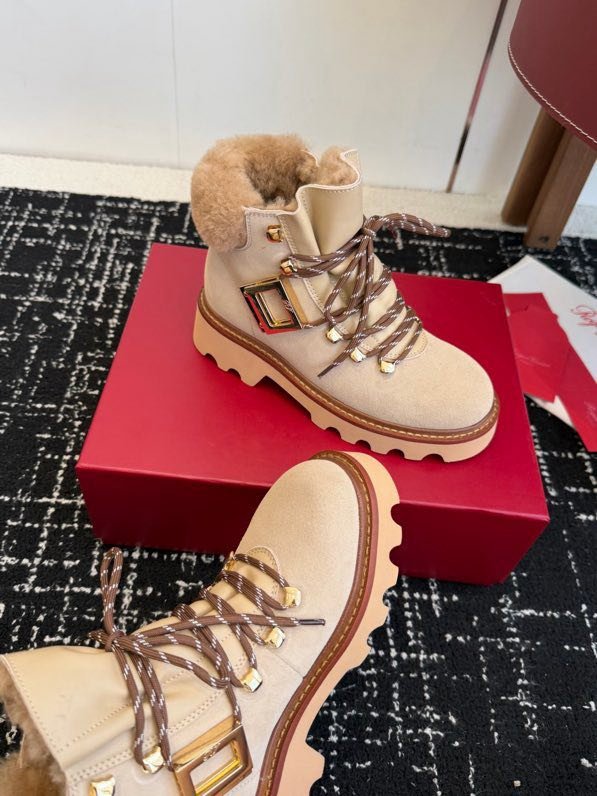 Ботинки меховые фото 9