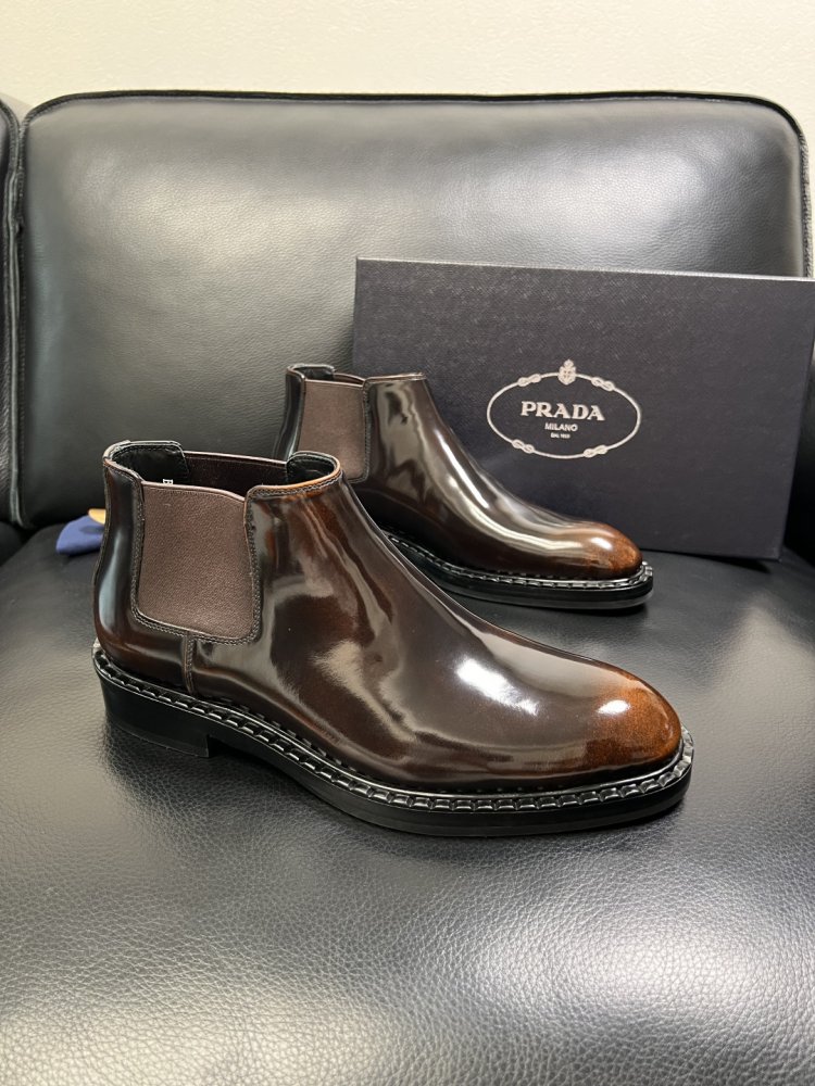 Черевики чоловічі челсі шкіряні лакові з гумкою