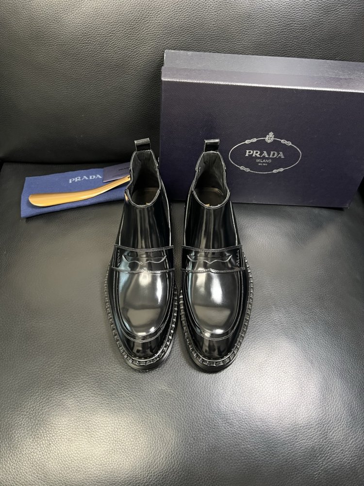 Черевики чоловічі челсі шкіряні лакові з гумкою фото 3