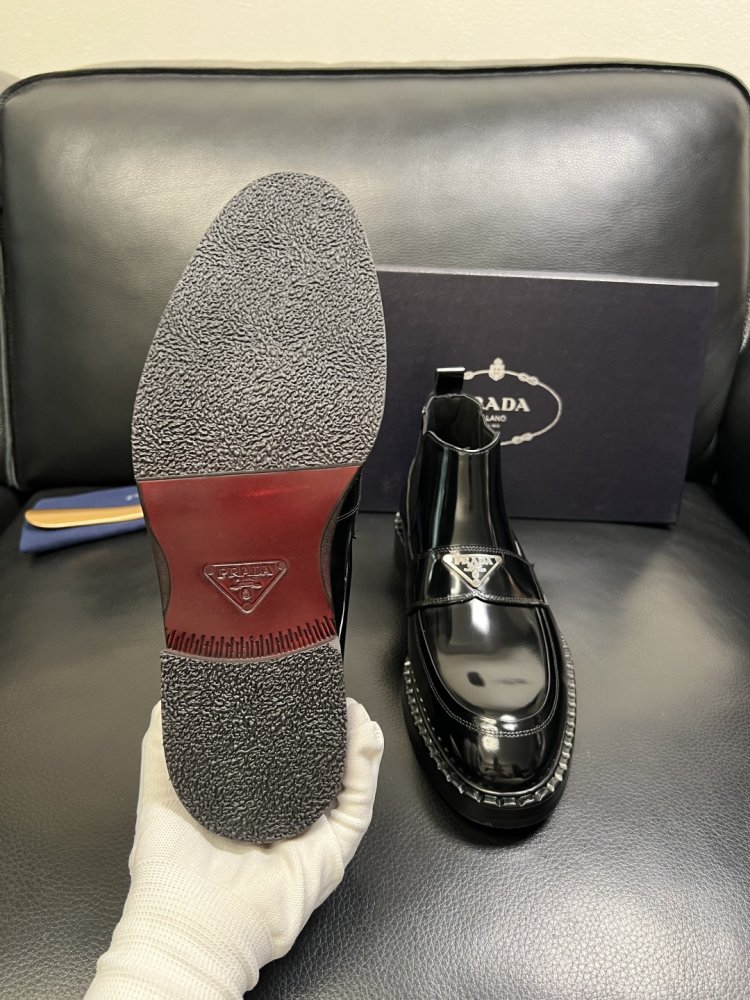 Черевики чоловічі челсі шкіряні лакові з гумкою фото 9