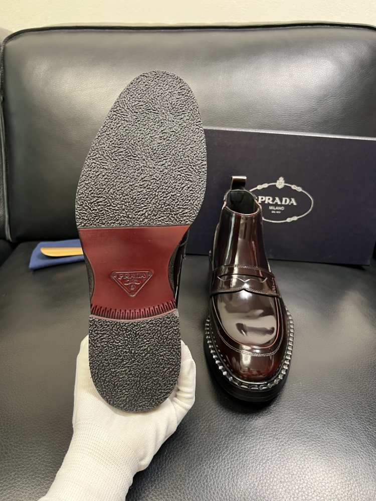 Черевики чоловічі челсі шкіряні лакові з гумкою фото 9