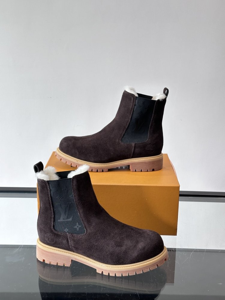 Черевики чоловічі челсі зимові замшеві з хутром фото 4