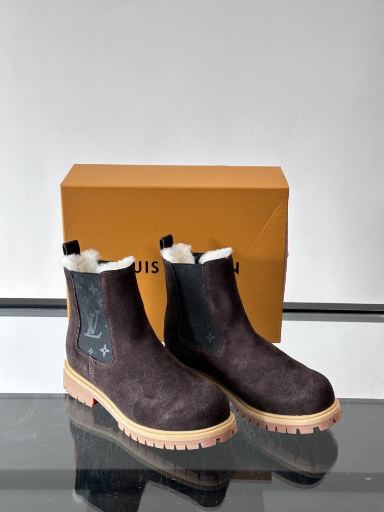 Черевики чоловічі челсі зимові замшеві з хутром фото 5