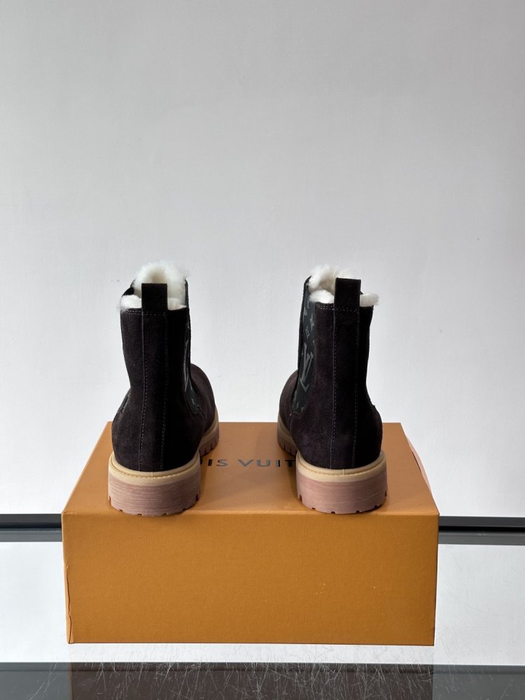 Черевики чоловічі челсі зимові замшеві з хутром фото 8