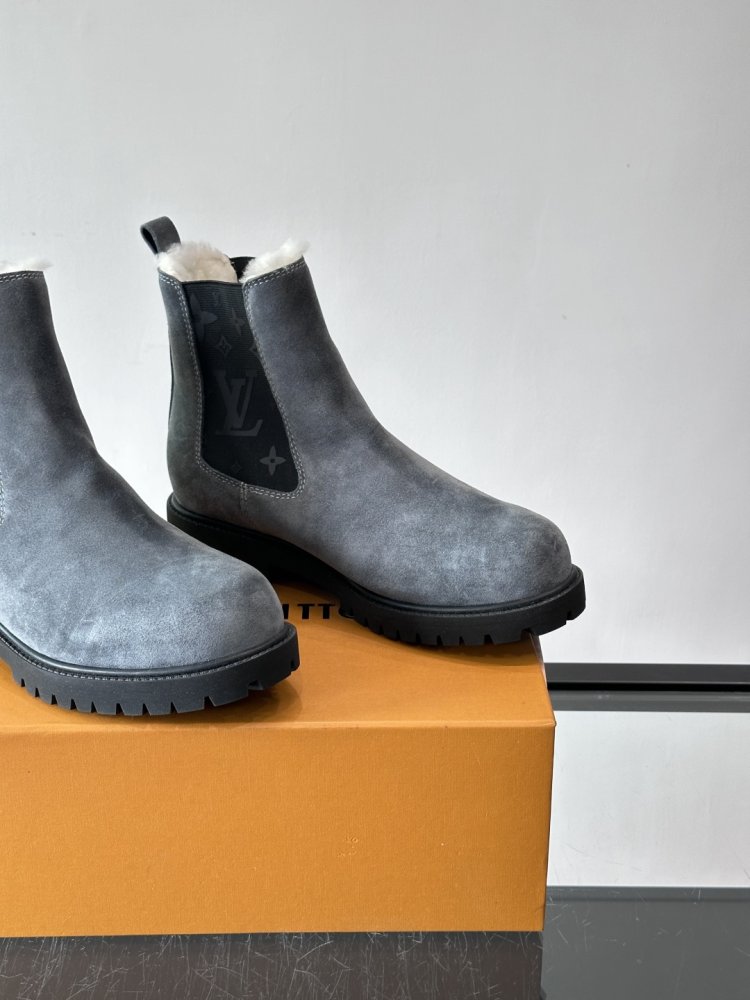 Boots men's chelsea winter suede from fur фото 8