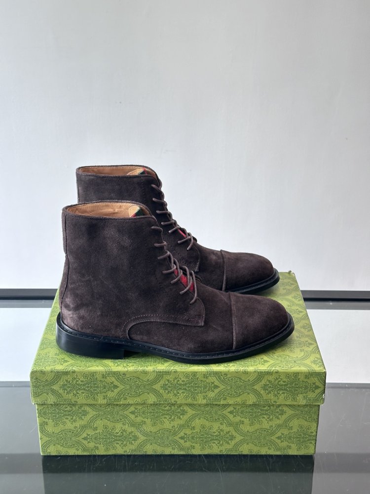 Ботинки мужские замшевые на шнуровке