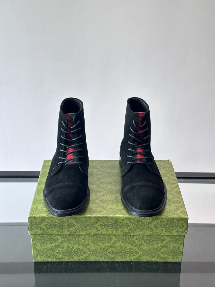 Ботинки мужские замшевые на шнуровке фото 2