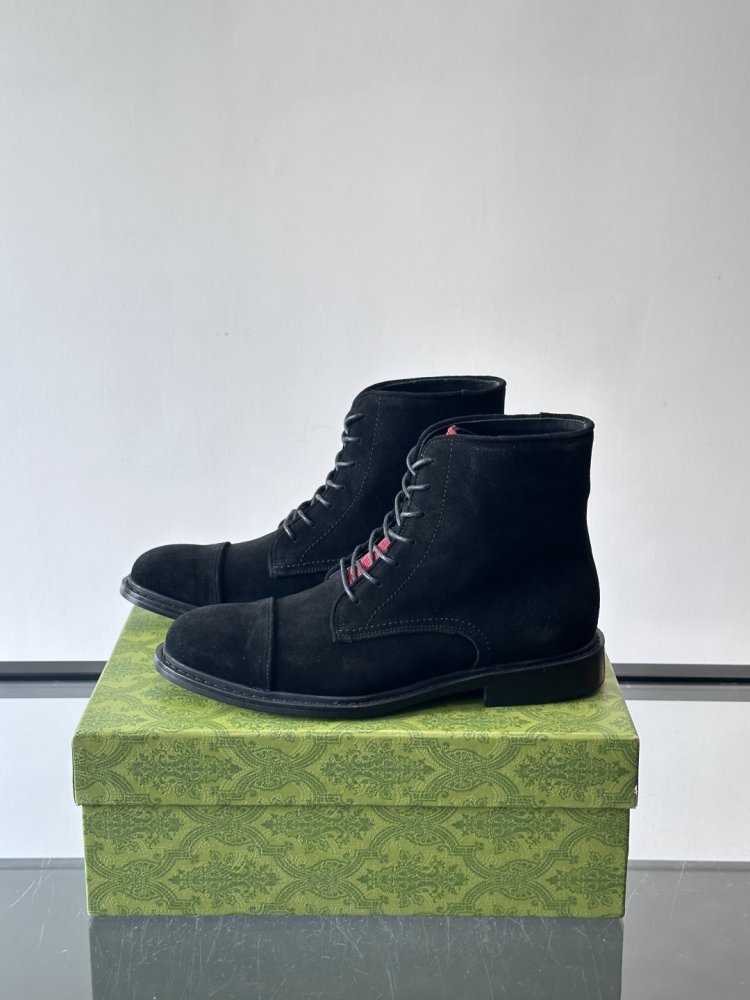 Ботинки мужские замшевые на шнуровке фото 3