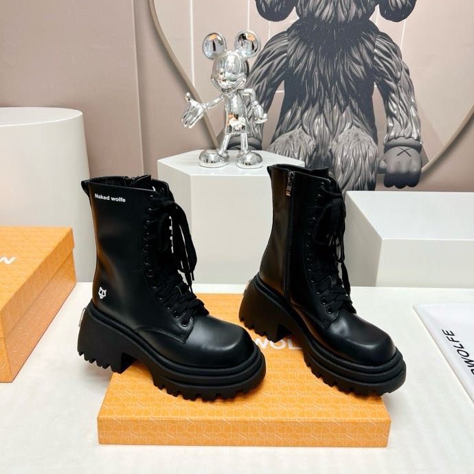 Boots on platform with lacing at ​​стиле military фото 5