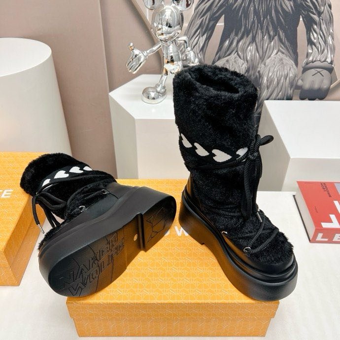 Boots on platform with lacing фото 5