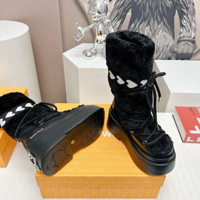 Boots on platform with lacing фото 6