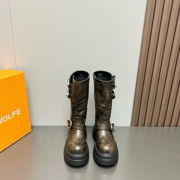 Boots on platform фото 2