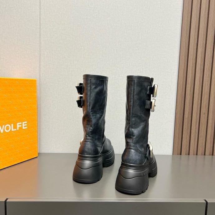 Boots on platform фото 5