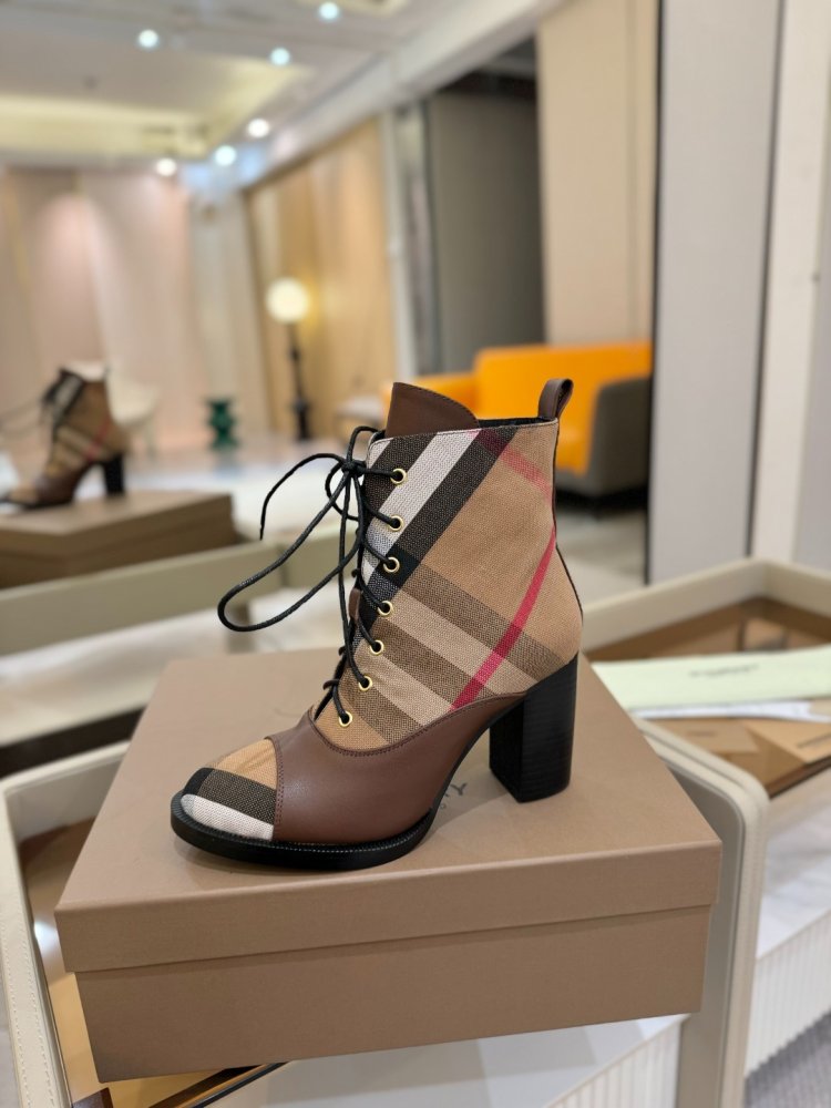 Boots on high heel women's