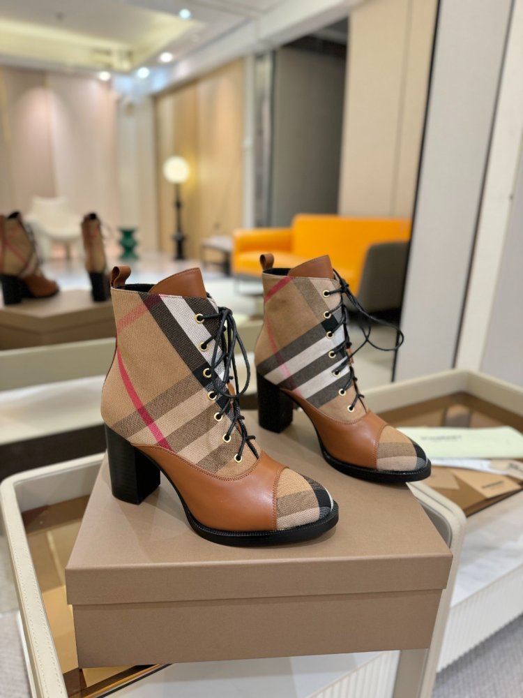 Boots on high heel women's фото 2