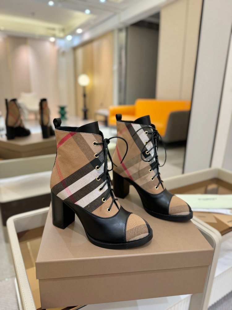 Boots on high heel women's фото 2