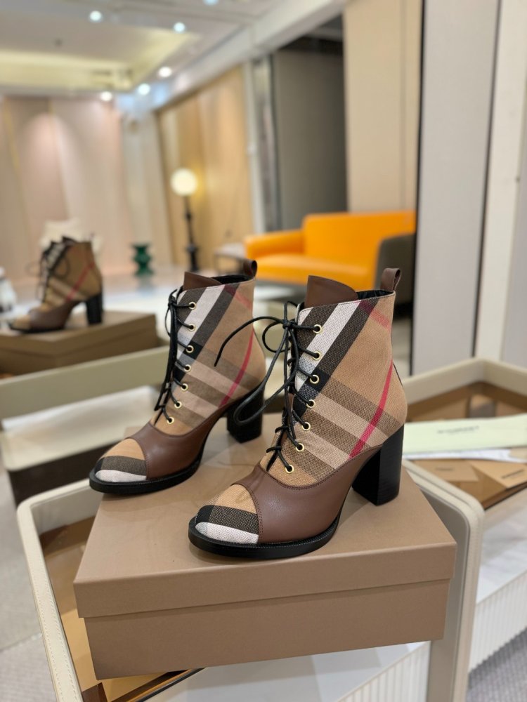 Boots on high heel women's фото 3