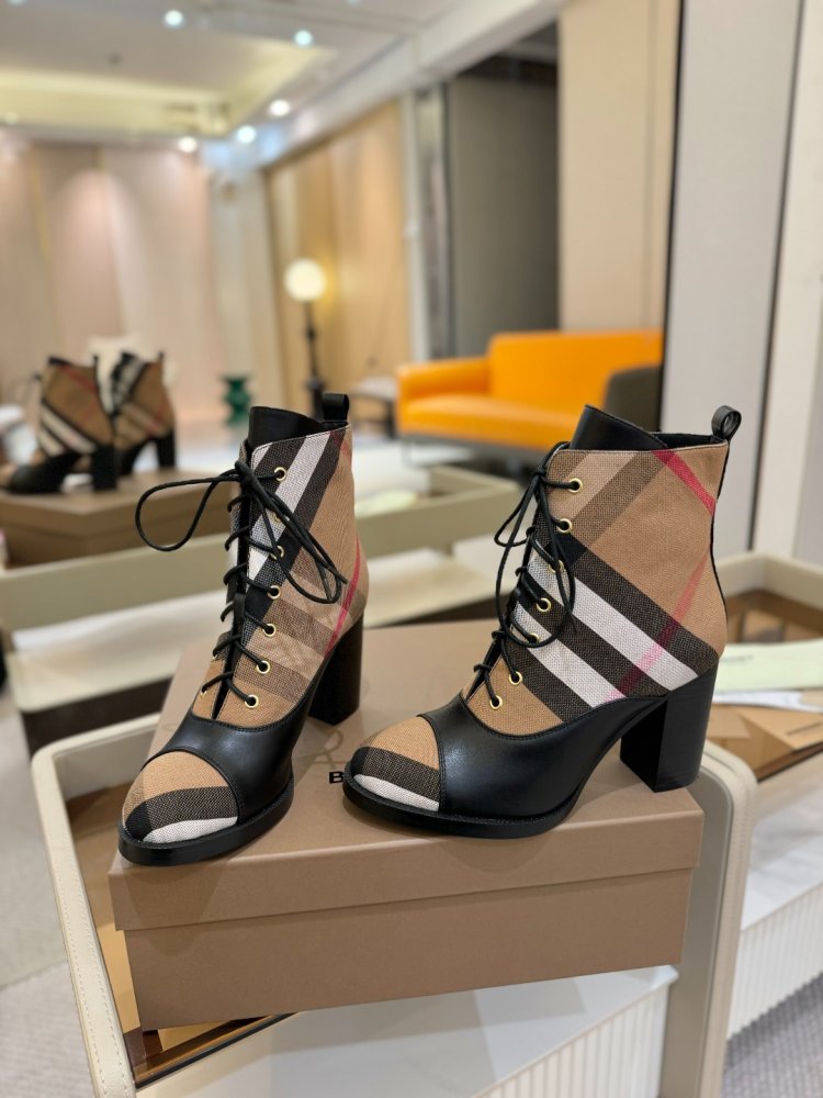 Boots on high heel women's фото 4