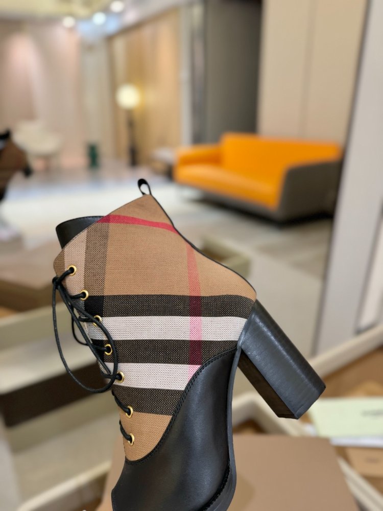 Boots on high heel women's фото 5