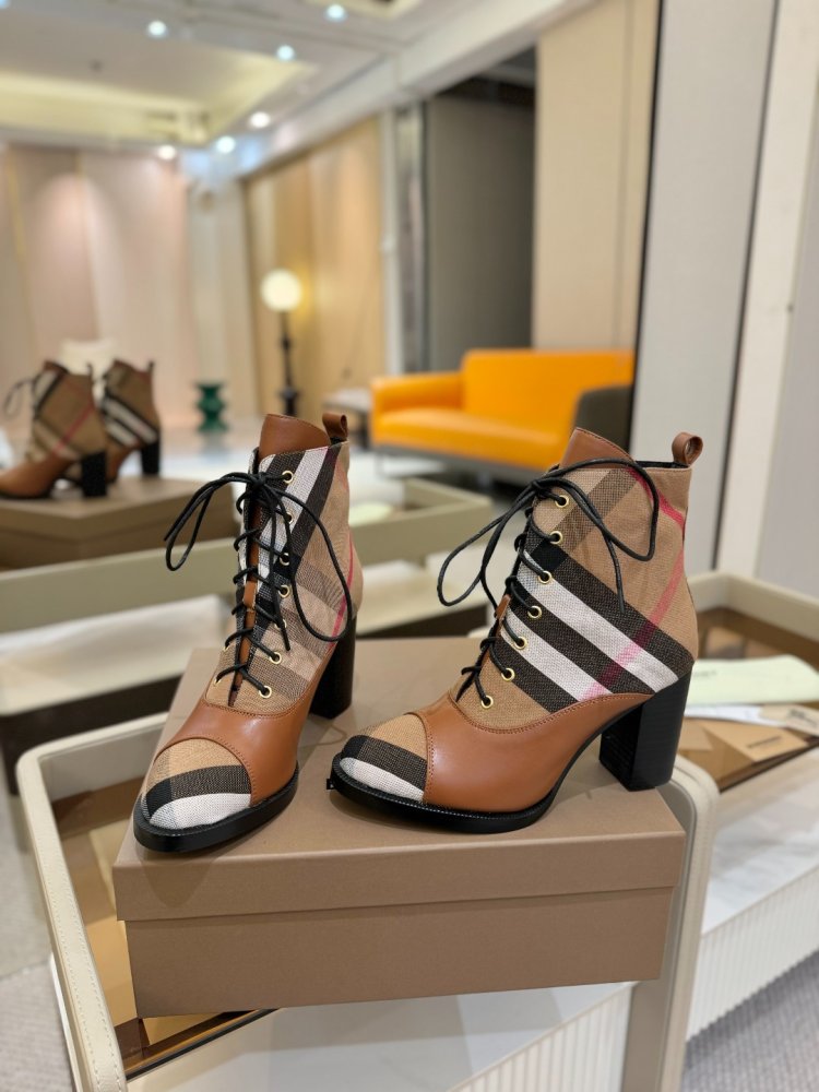 Boots on high heel women's фото 6