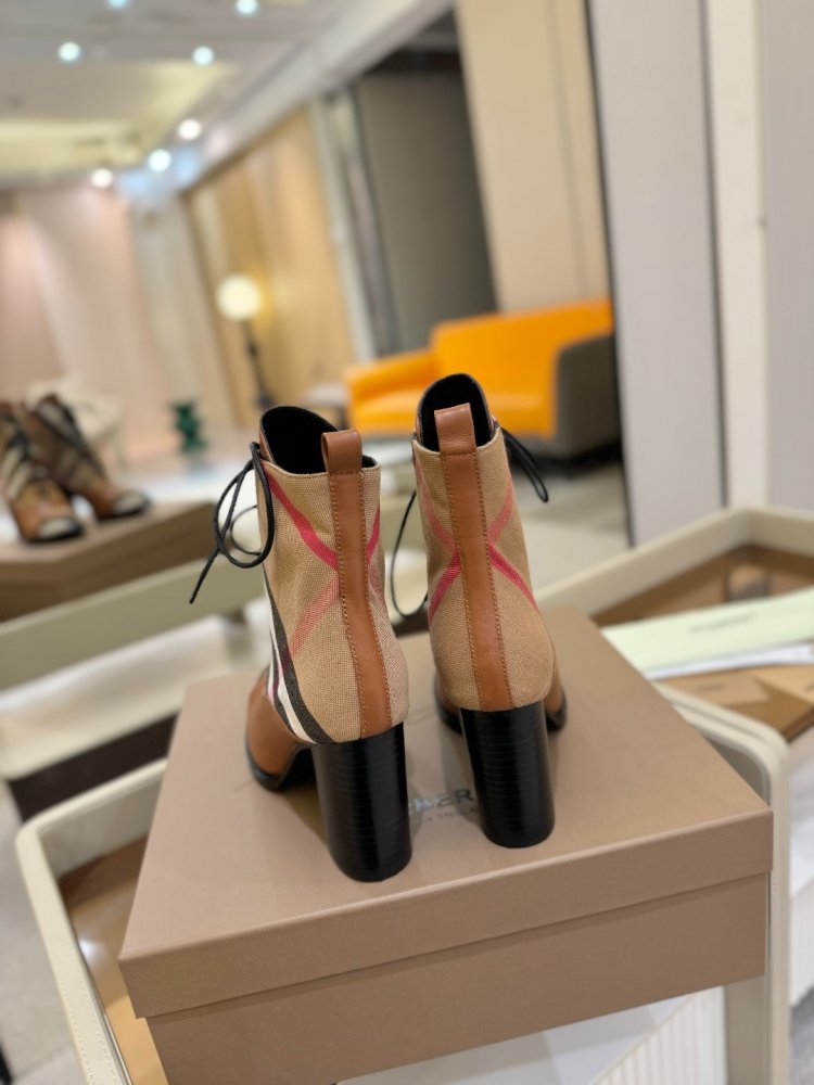 Boots on high heel women's фото 7