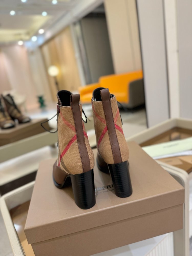 Boots on high heel women's фото 7