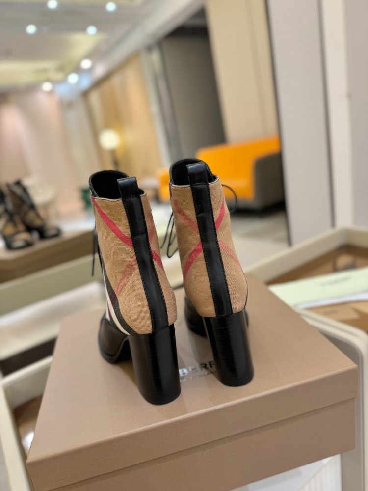 Boots on high heel women's фото 7