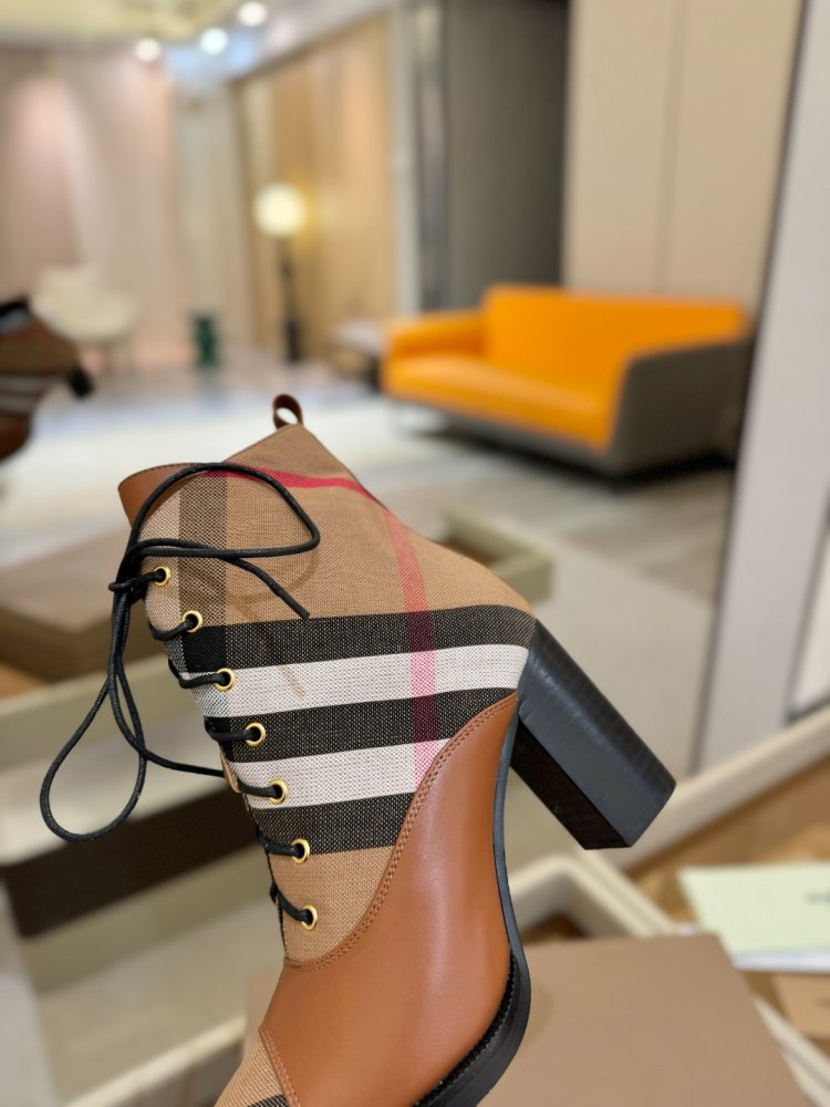 Boots on high heel women's фото 8