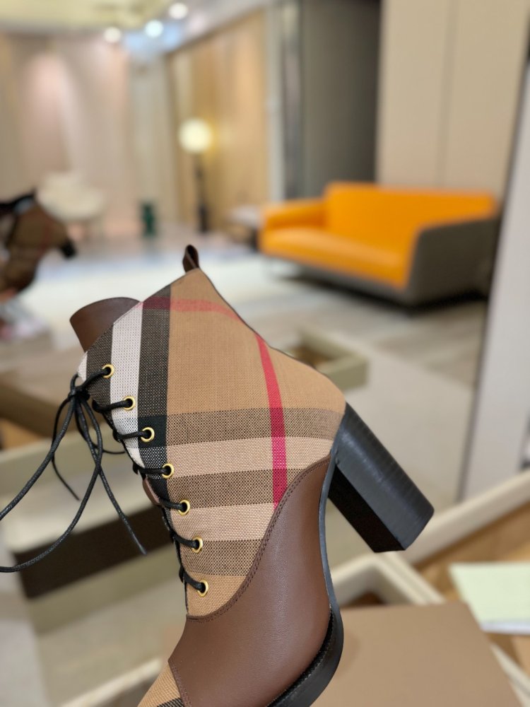 Boots on high heel women's фото 8