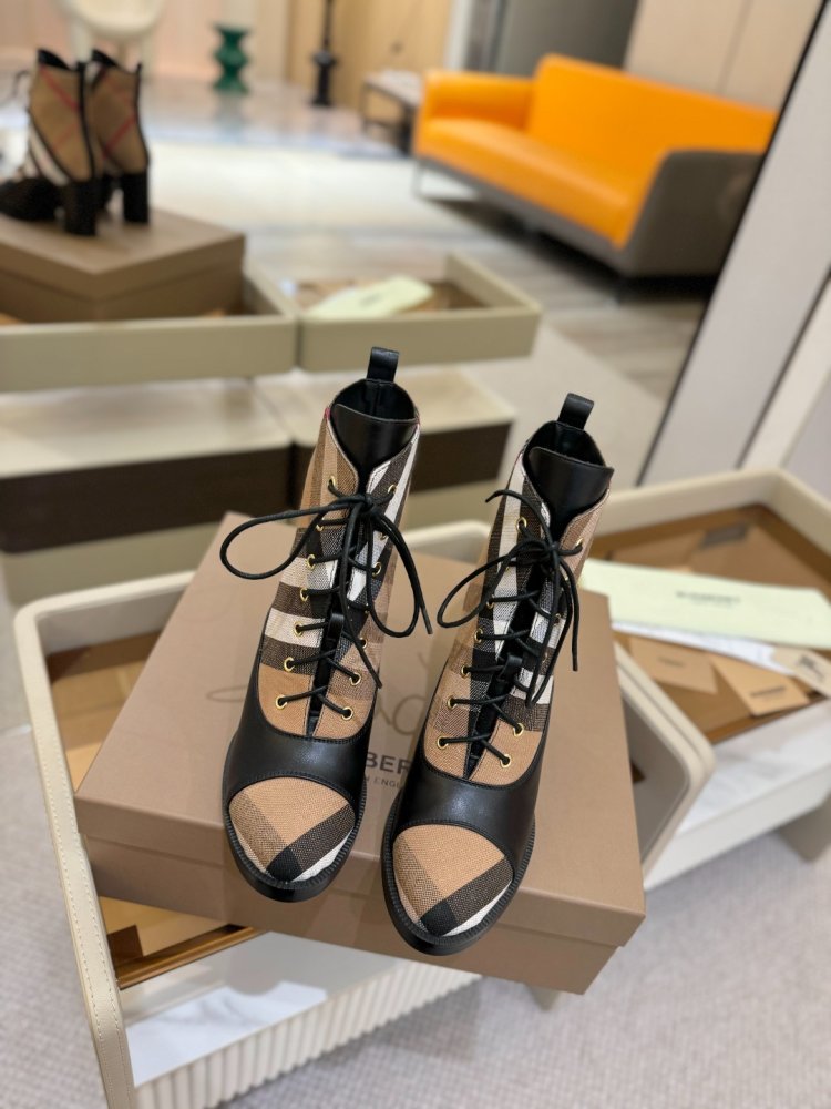 Boots on high heel women's фото 8