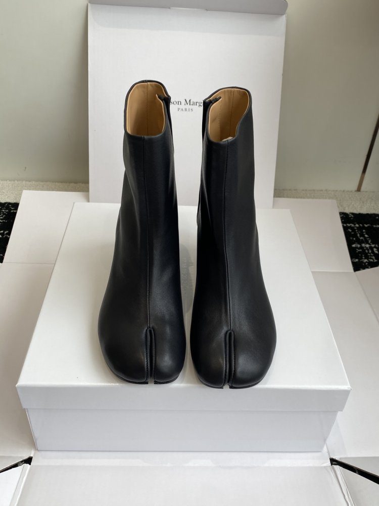 Ботинки Tabi кожаные с раздвоенным носком