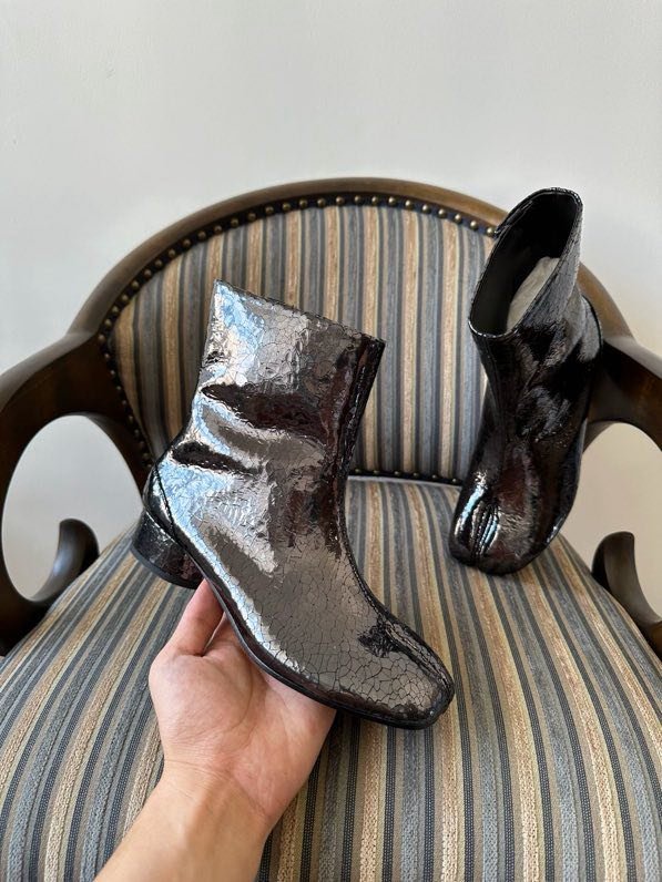 Ботинки Tabi кожаные с раздвоенным носком