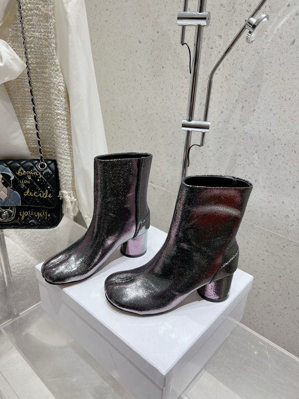 Boots Tabi leather from bifurcated the toe фото 2