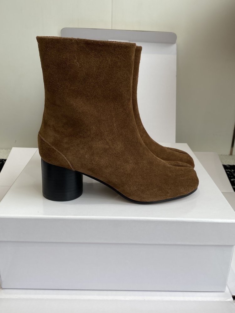 Ботинки Tabi кожаные с раздвоенным носком фото 2