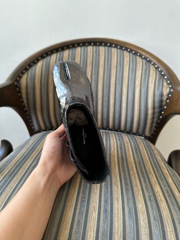 Ботинки Tabi кожаные с раздвоенным носком фото 2