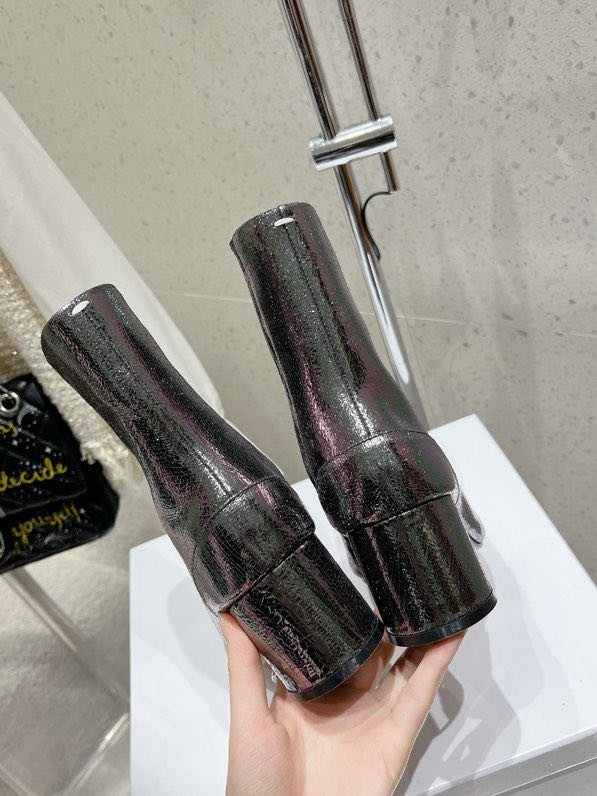 Boots Tabi leather from bifurcated the toe фото 3