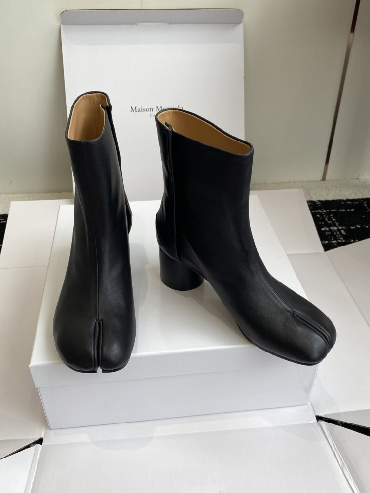 Ботинки Tabi кожаные с раздвоенным носком фото 3