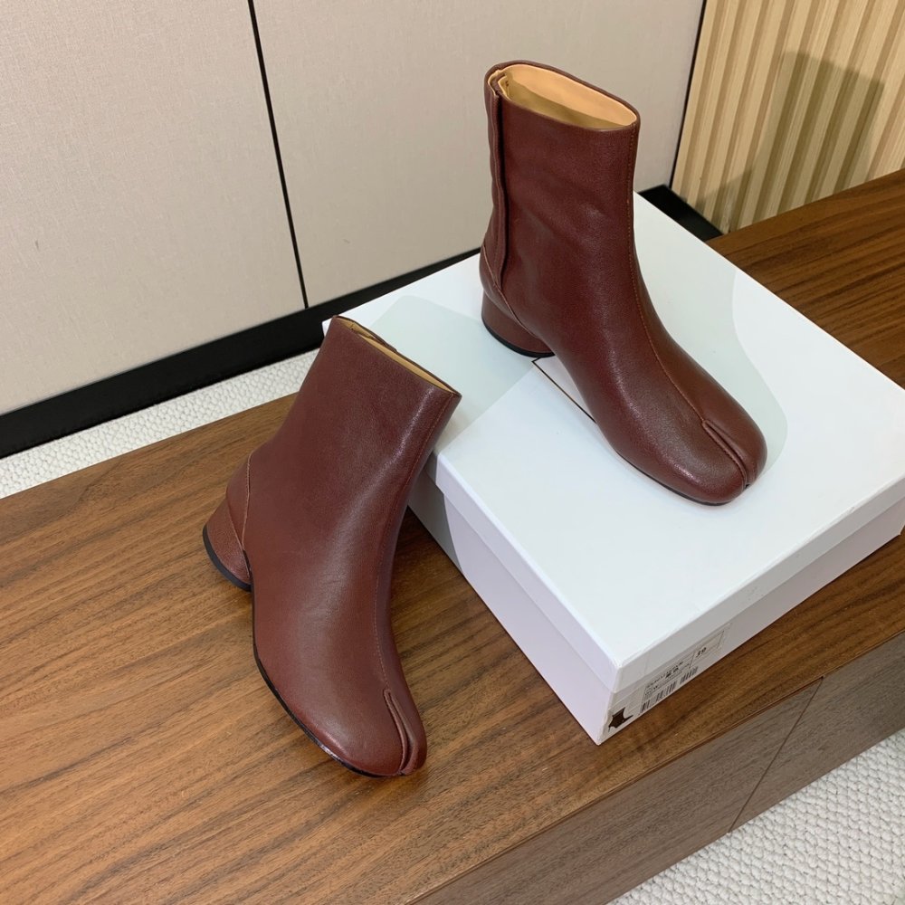 Ботинки Tabi кожаные с раздвоенным носком фото 3